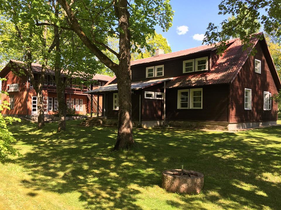 Oravapesa Guest House Гяедемеесте Екстер'єр фото